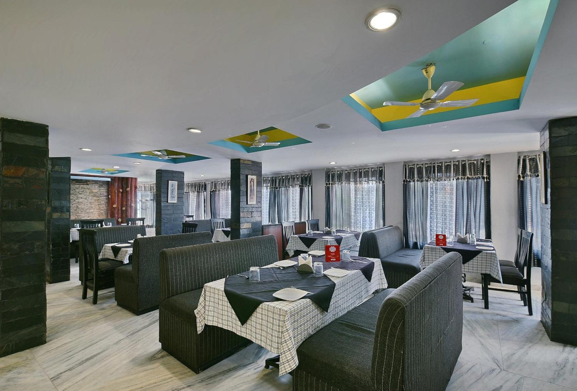 Collection O Diamond And Residences Indore Dış mekan fotoğraf