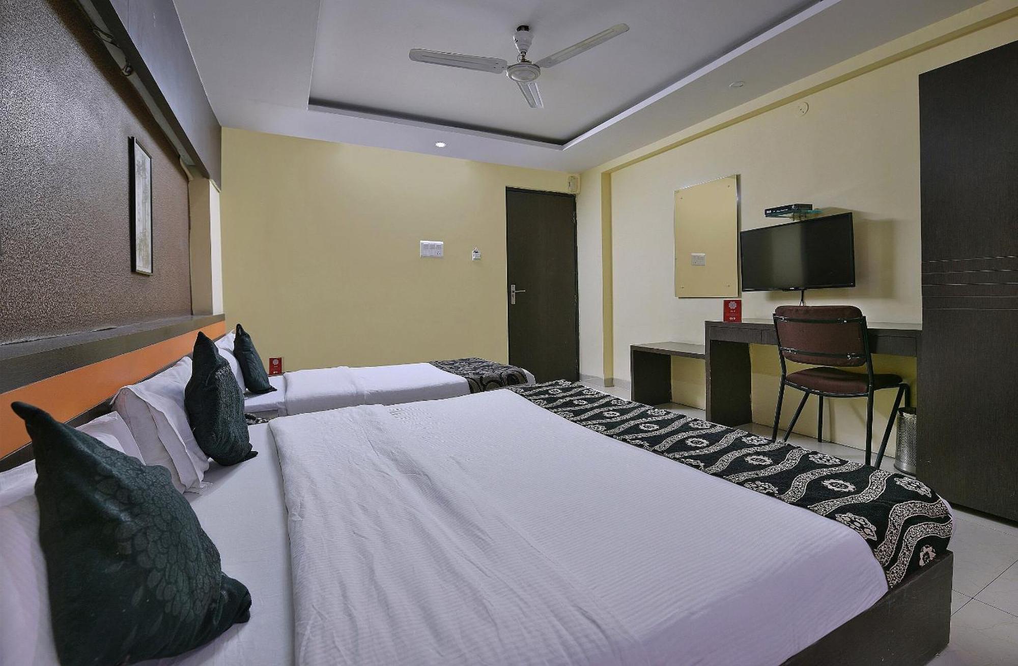 Collection O Diamond And Residences Indore Dış mekan fotoğraf